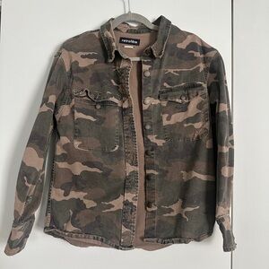 Retrofete Camo Button-Up Jacket XS